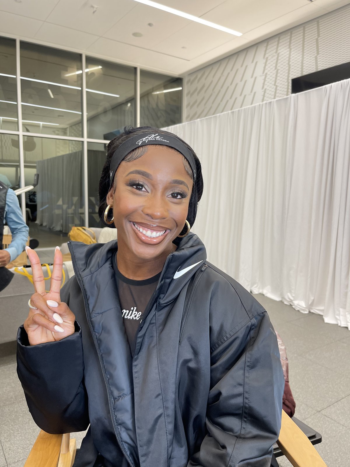 Sia Mia makeup work on Olympic sprinter Shelly-Ann Fraser-Pryce